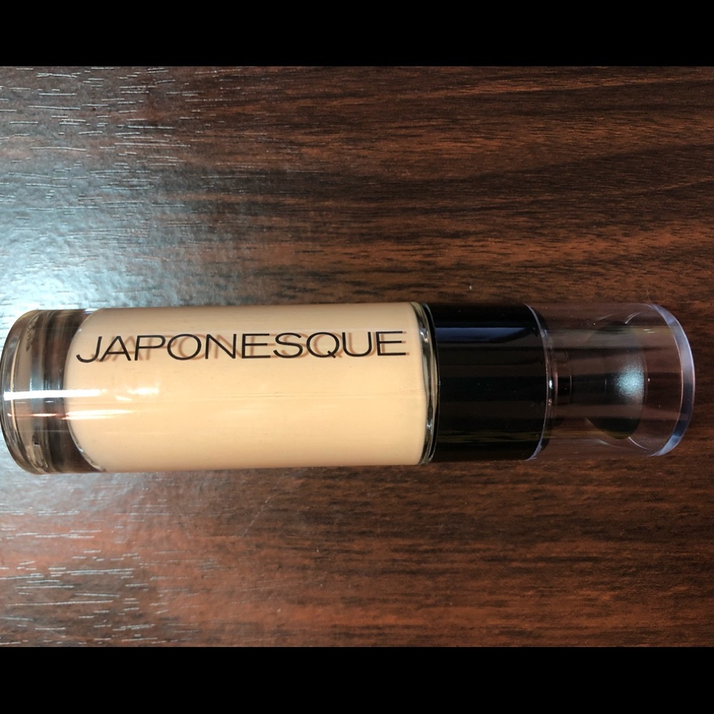 Japonesque Luminous Foundation 04